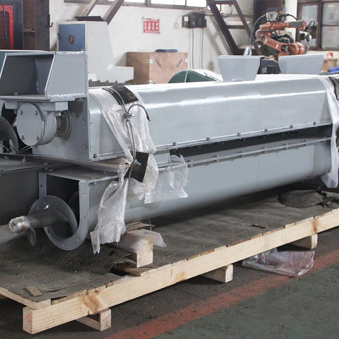 Convoyeur à vis à bac à creux de ciment en béton